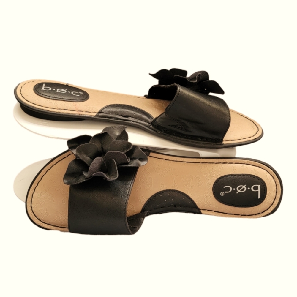 NWOT B.O.C SANDALS